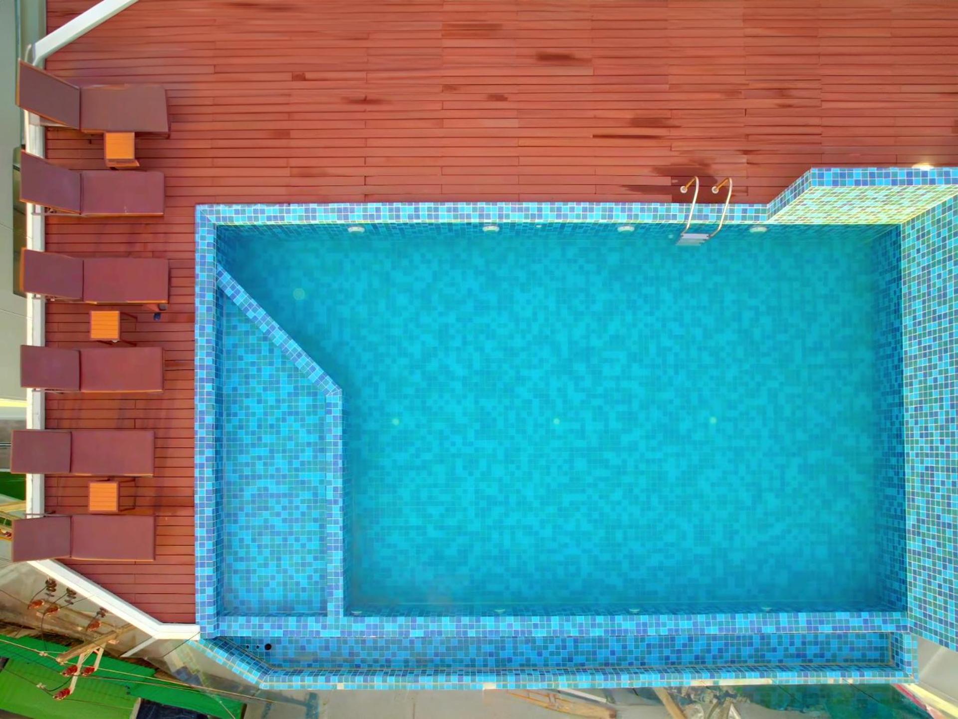 Phoenix Hotel Karon Beach Exterior photo